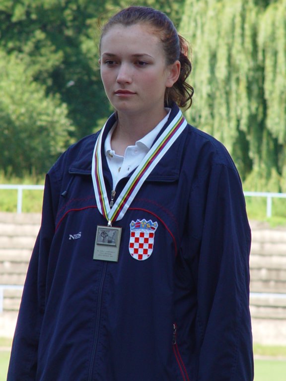 tihana_postolje_pojedinacno.jpg